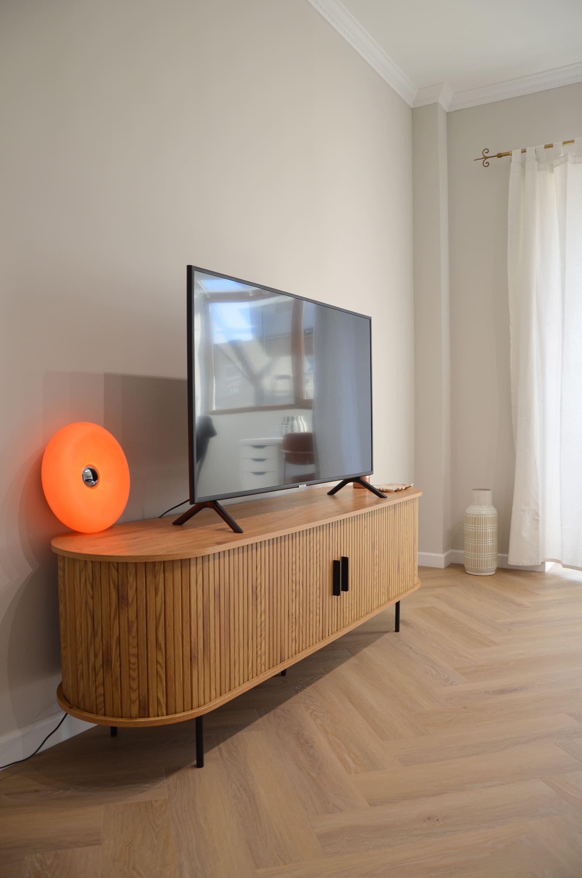 Airbnb Apartment — image 8