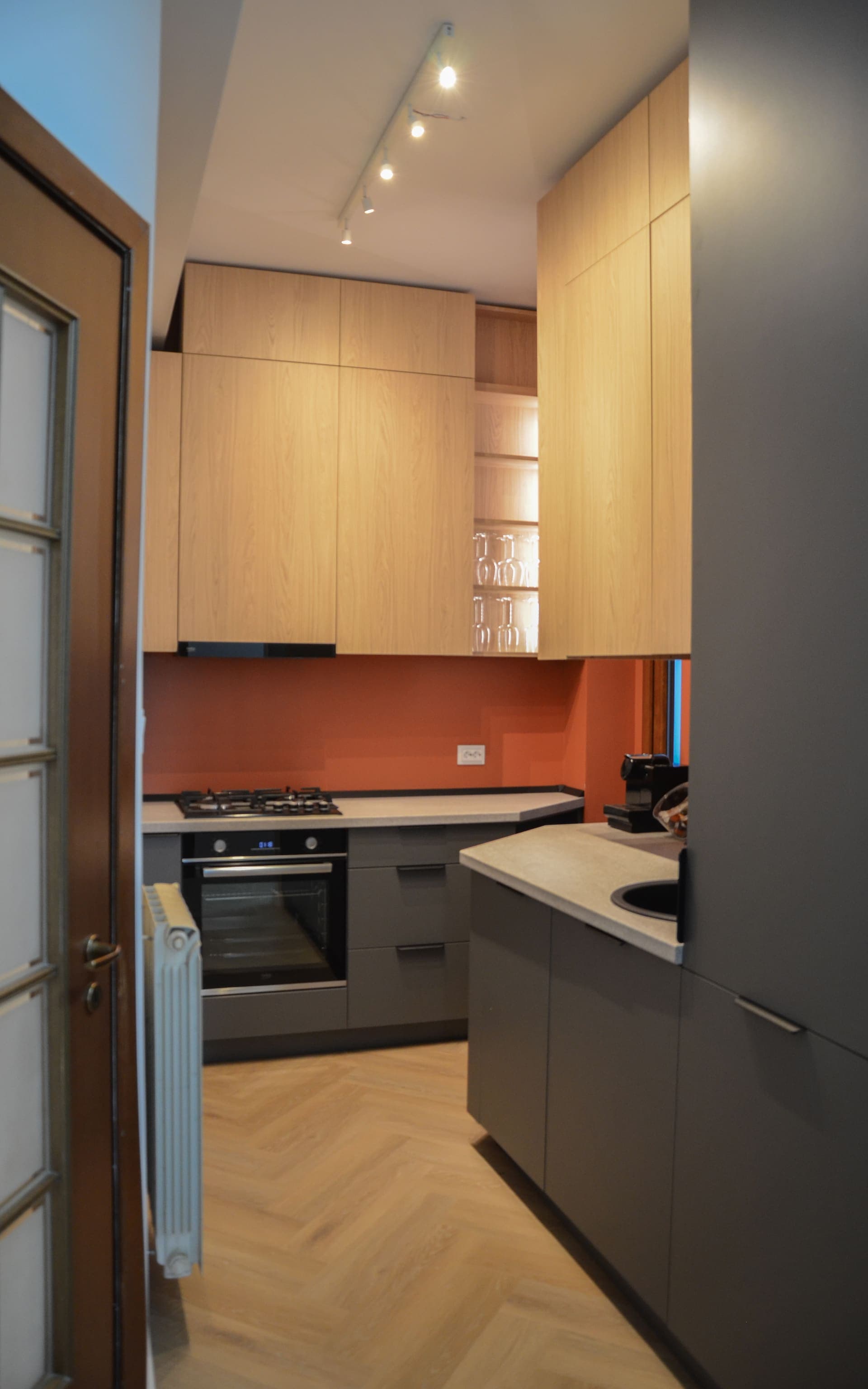 Airbnb Apartment — image 12