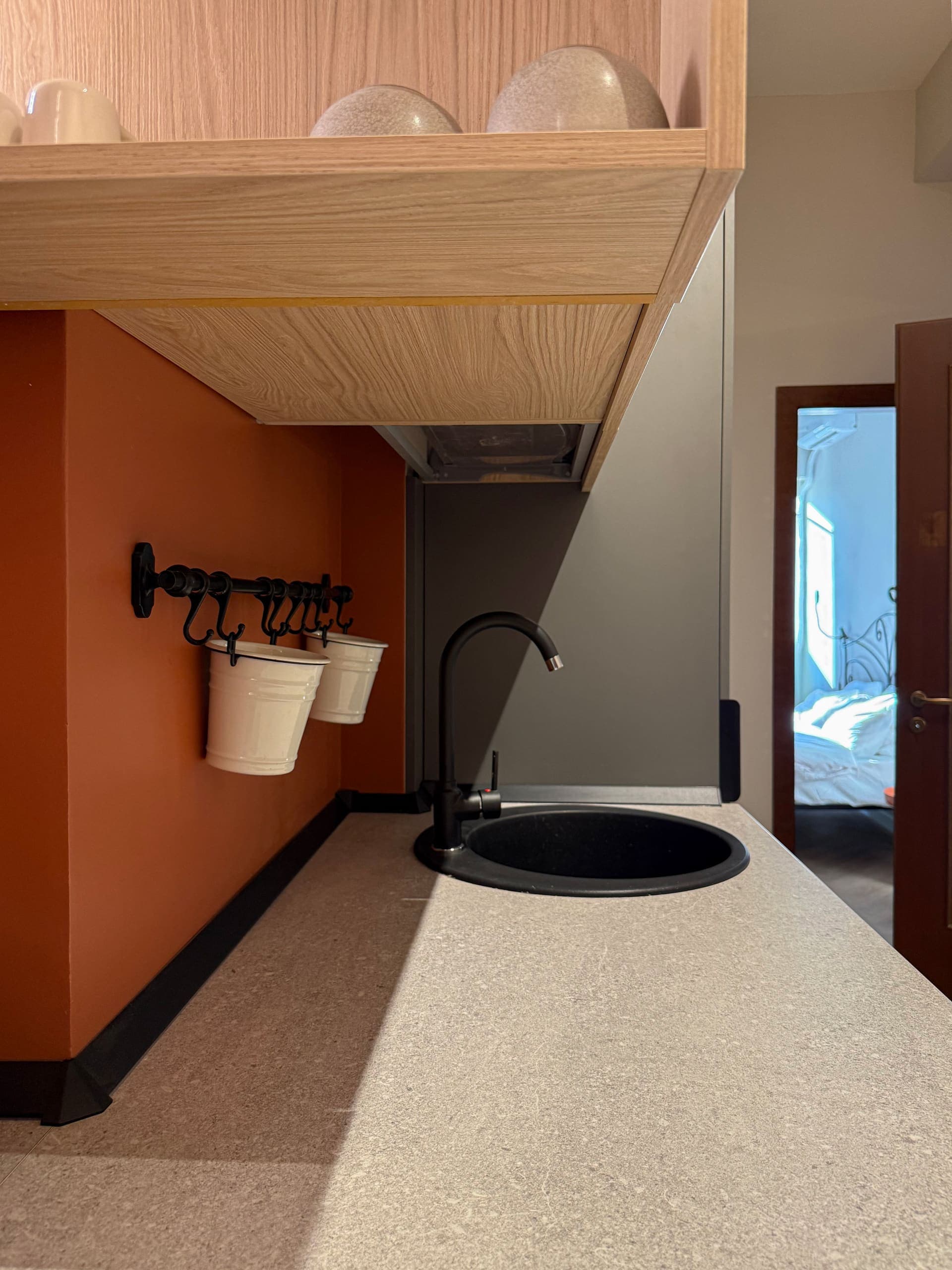Airbnb Apartment — image 41