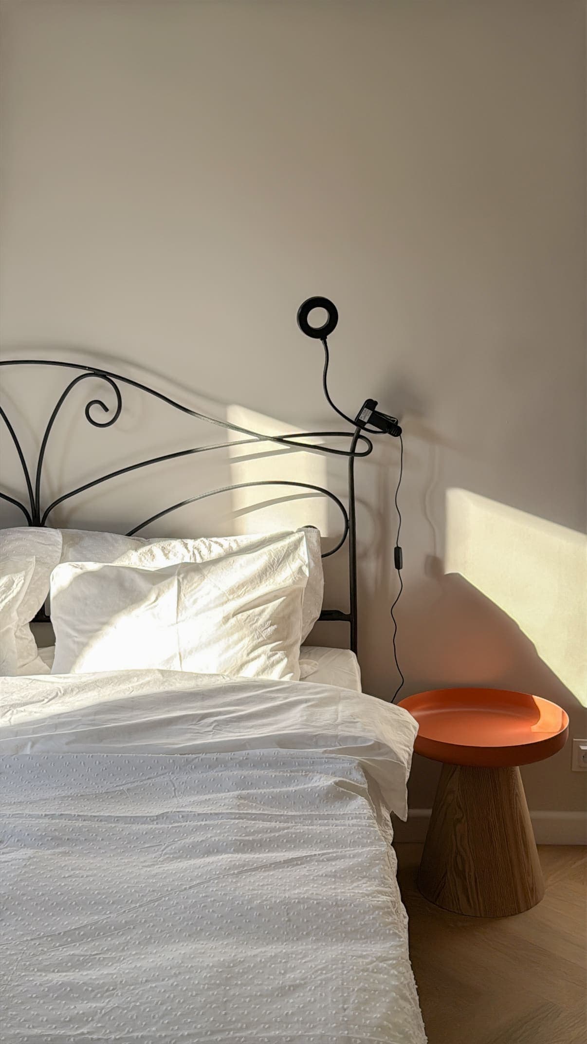 Airbnb Apartment — image 42