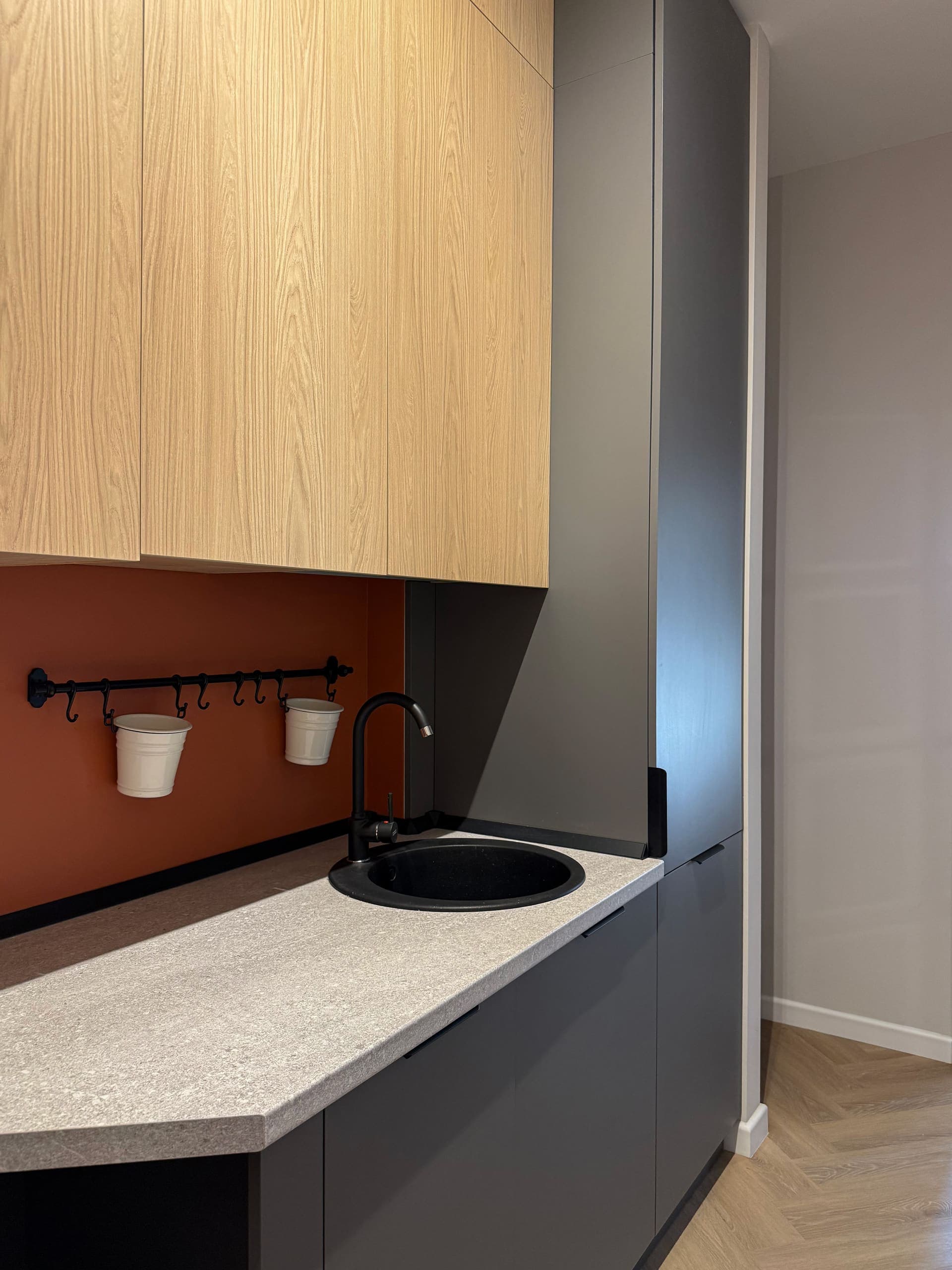 Airbnb Apartment — image 47