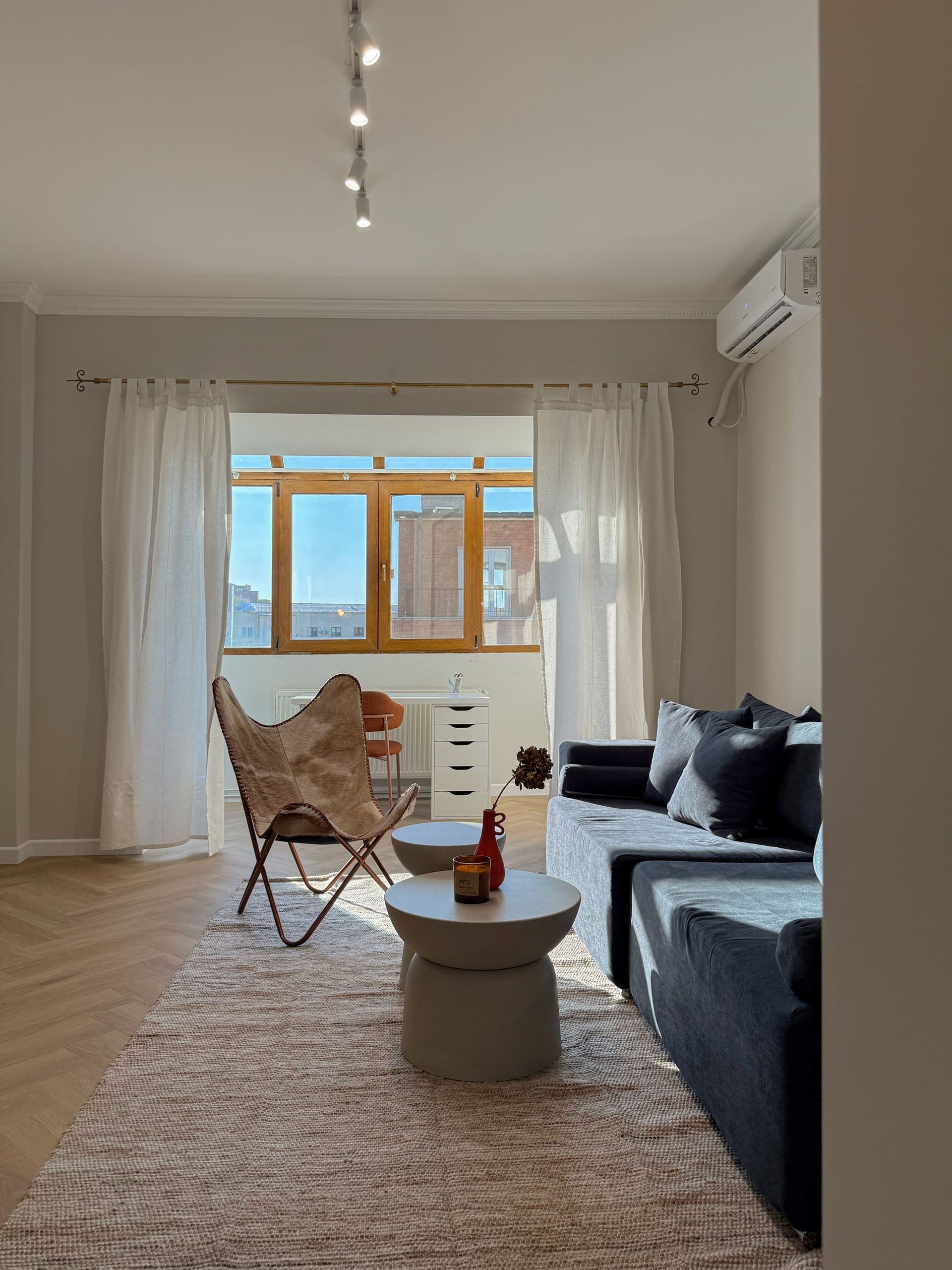 Airbnb Apartment — image 58
